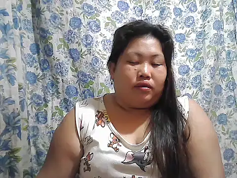 Snapshot of pinay_rose14 chatting on 02/27/26, 12:27 pinay rose14 online show from 02/27/26, 12:27