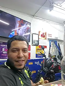 Snapshot of mago_vive chatting on 02/16/26, 06:09 mago vive online show from 02/16/26, 06:09