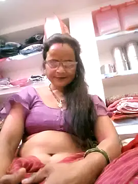 kiiuu sexe online show from 02/18/26, 05:03