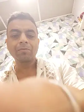 ashleellaunda7582 online show from 07/04/26, 12:06