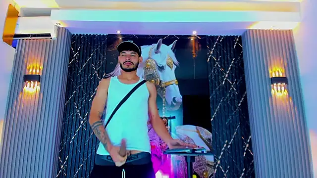 The Gods In Diamonds online show from 01/12/26, 03:56