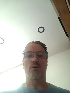 Snapshot of ballegs999 chatting on 07/25/26, 12:14 ballegs999 online show from 07/25/26, 12:14