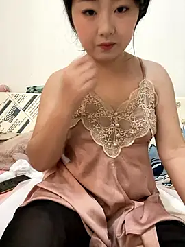 Snapshot of Mloy-01 chatting on 01/18/26, 08:40 Mloy-01 online show from 01/18/26, 08:40