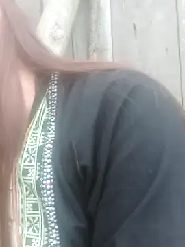 jjennyyy online show from 02/17/26, 08:33