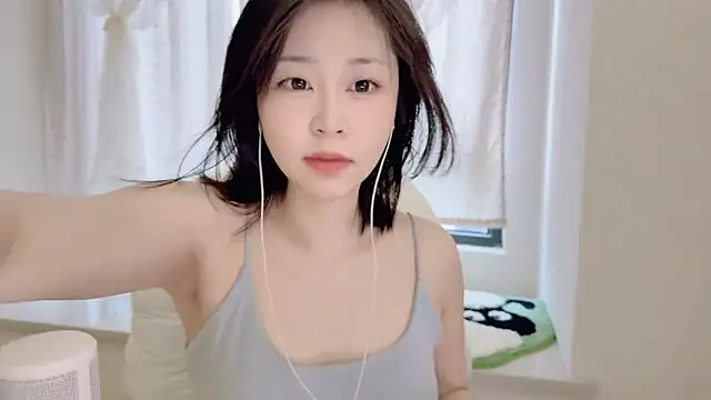 Onefiona online show from 07/06/26, 07:38