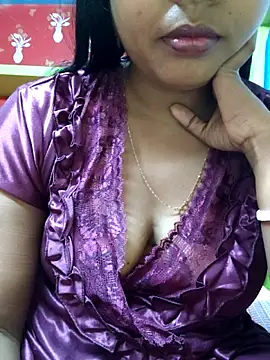 Snapshot of arushi_bb chatting on 02/03/26, 07:52 arushi bb online show from 02/03/26, 07:52