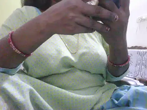 Snapshot of mohini_bhabhi chatting on 07/16/26, 03:29 mohini bhabhi online show from 07/16/26, 03:29