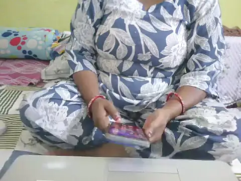 Snapshot of mohini_bhabhi chatting on 07/19/26, 10:30 mohini bhabhi online show from 07/19/26, 10:30