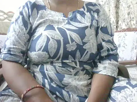 Snapshot of mohini_bhabhi chatting on 07/28/26, 06:31 mohini bhabhi online show from 07/28/26, 06:31
