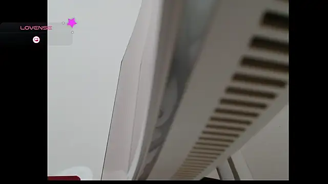 girlonee online show from 01/15/26, 08:19