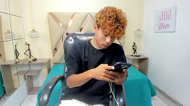 Anyelo Twink online show from 01/18/26, 04:11