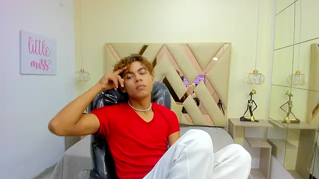 Anyelo Twink online show from 02/19/26, 08:05