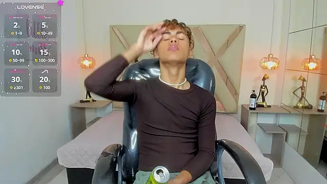 Anyelo Twink online show from 03/30/26, 05:41