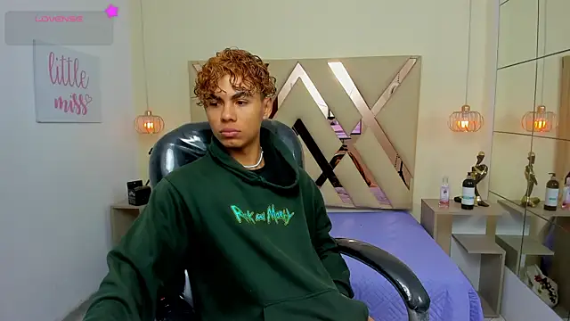 Anyelo Twink online show from 07/19/26, 04:38
