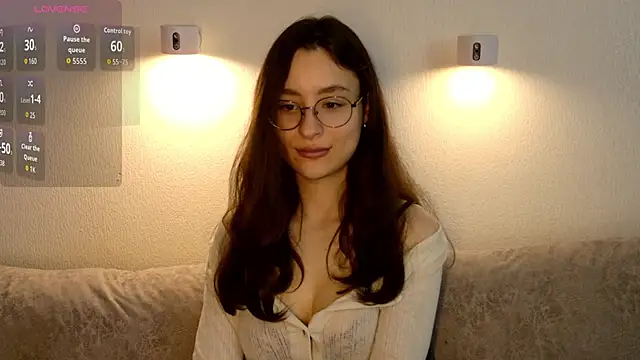 Snapshot of classy____ chatting on 05/14/26, 04:03 classy online show from 05/14/26, 04:03