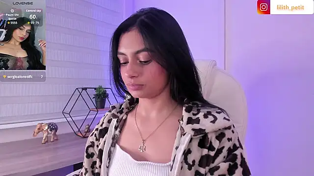 lilith petit  online show from 04/07/26, 12:49