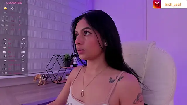 lilith petit  online show from 04/29/26, 12:42
