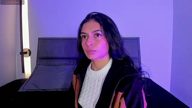 lilith petit  online show from 05/26/26, 03:52