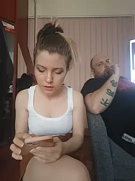 MochiNy4n online show from 05/26/26, 05:31