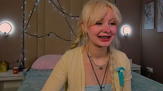 AdeleSilvy online show from 03/21/26, 01:32