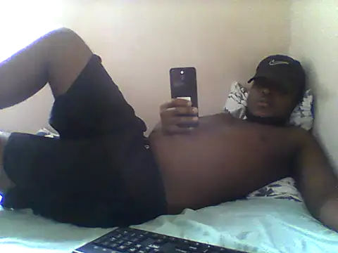 Snapshot of handsomeguy02 chatting on 04/22/26, 11:23 handsomeguy02 online show from 04/22/26, 11:23