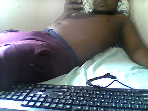 Snapshot of handsomeguy02 chatting on 04/23/26, 09:52 handsomeguy02 online show from 04/23/26, 09:52