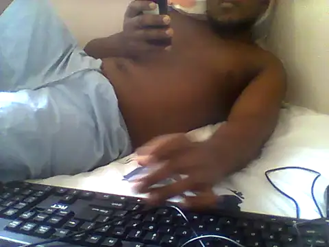 Snapshot of handsomeguy02 chatting on 05/21/26, 10:55 handsomeguy02 online show from 05/21/26, 10:55