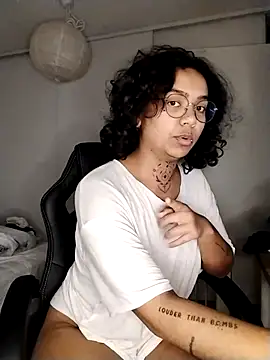 therealsun8 online show from 02/10/26, 06:39