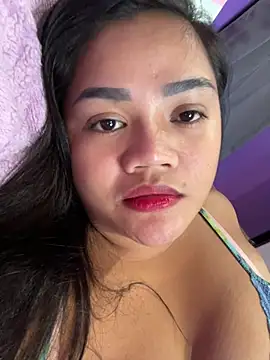 Snapshot of womanforall69 chatting on 01/18/26, 05:11 womanforall69 online show from 01/18/26, 05:11