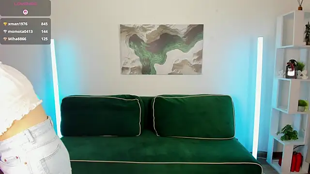 tracy aw online show from 02/15/26, 07:51