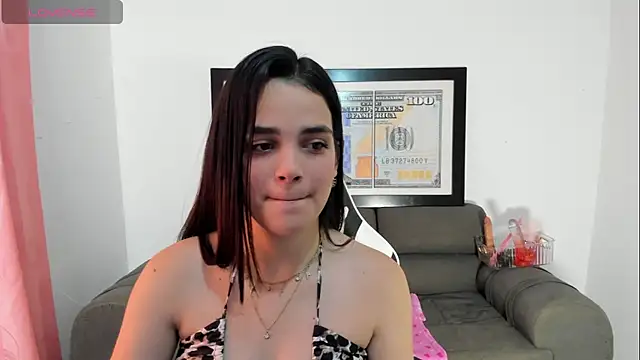 LucianaMoreau online show from 03/18/26, 11:30