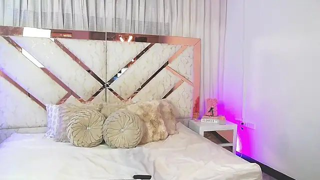 JuliKeita online show from 01/14/26, 09:20