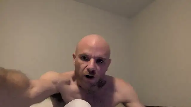 Snapshot of FrankieFuckMe chatting on 02/05/26, 11:26 FrankieFuckMe online show from 02/05/26, 11:26