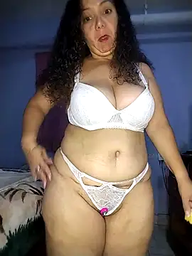 Gorditacarlota online show from 05/09/26, 10:48