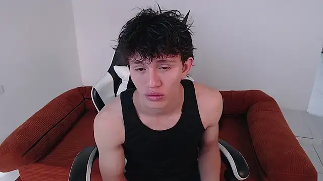 DarrenColleen online show from 04/14/26, 01:39