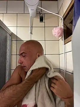 Snapshot of dogfrota chatting on 02/17/26, 02:30 dogfrota online show from 02/17/26, 02:30