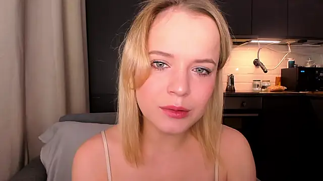 JessicaBeverly  online show from 04/27/26, 06:44