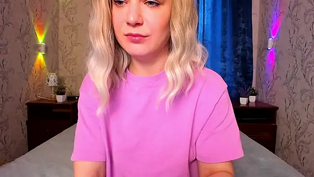 JessicaBeverly  online show from 06/17/26, 01:45