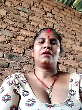 Hot di97 online show from 03/16/26, 07:34