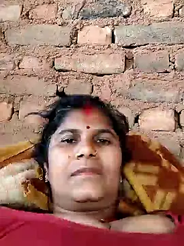 Hot di97 online show from 04/12/26, 01:32