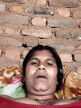 Hot di97 online show from 04/15/26, 03:19