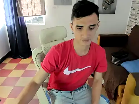 Snapshot of felipe_colinss chatting on 05/26/26, 12:23 felipe colinss online show from 05/26/26, 12:23
