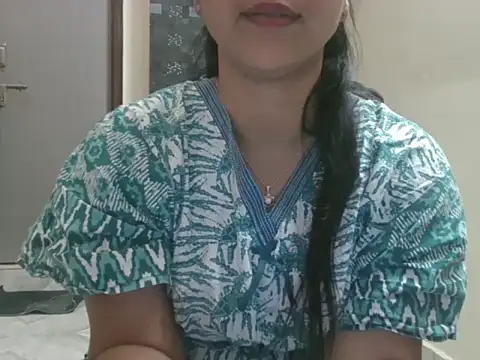 Snapshot of Adaa7 chatting on 04/17/26, 09:45 Adaa7 online show from 04/17/26, 09:45
