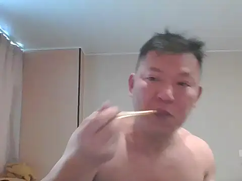 Snapshot of gaga123123123 chatting on 01/12/26, 04:39 gaga123123123 online show from 01/12/26, 04:39