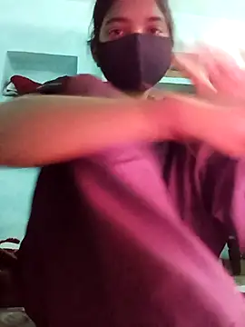 Snapshot of College--girl chatting on 01/17/26, 10:53 College--girl online show from 01/17/26, 10:53