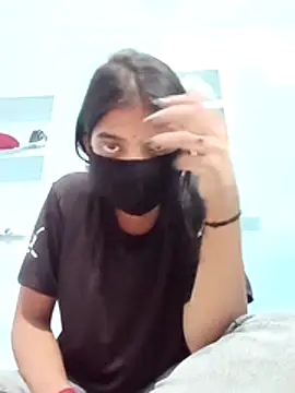 Snapshot of College--girl chatting on 01/18/26, 04:00 College--girl online show from 01/18/26, 04:00