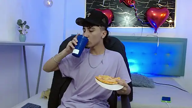 XanderGrey8 online show from 02/16/26, 08:16