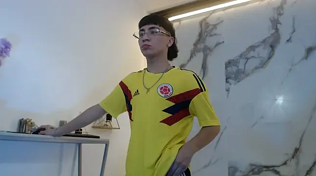 XanderGrey8 online show from 03/19/26, 07:18