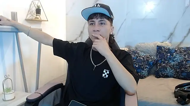 XanderGrey8 online show from 03/27/26, 07:02