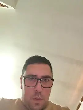 Vieirapauduro69 online show from 03/04/26, 02:34